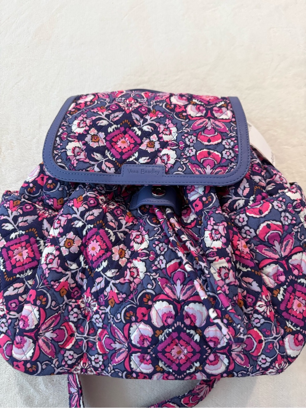Vera Bradley Fashion Drawsting Backpack small Magenta Medallion NEW